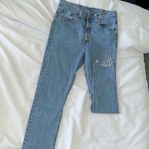 Levi jeans Size: 29